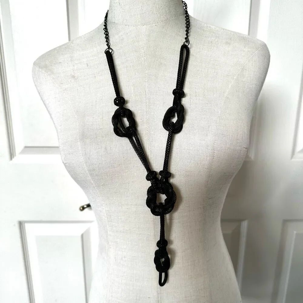 Black knotted chain necklace